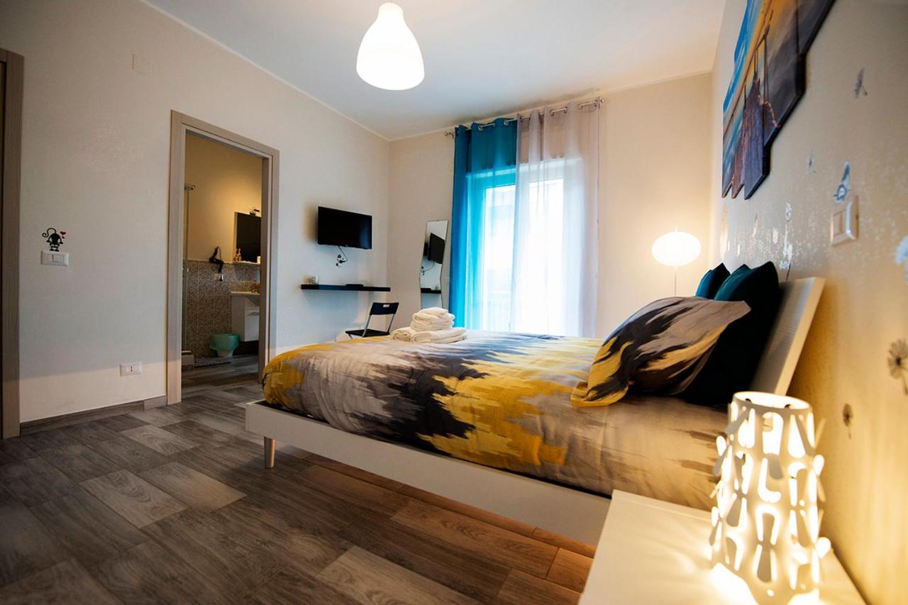Linea1 B&B Neapol Zewnętrze zdjęcie